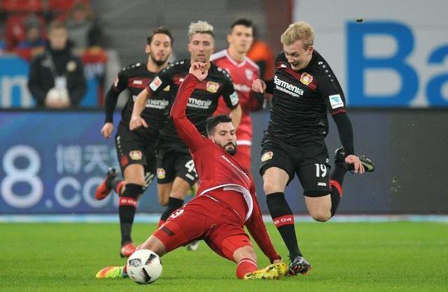  德甲第22轮焦点战，拜仁与多特上演进球大战  